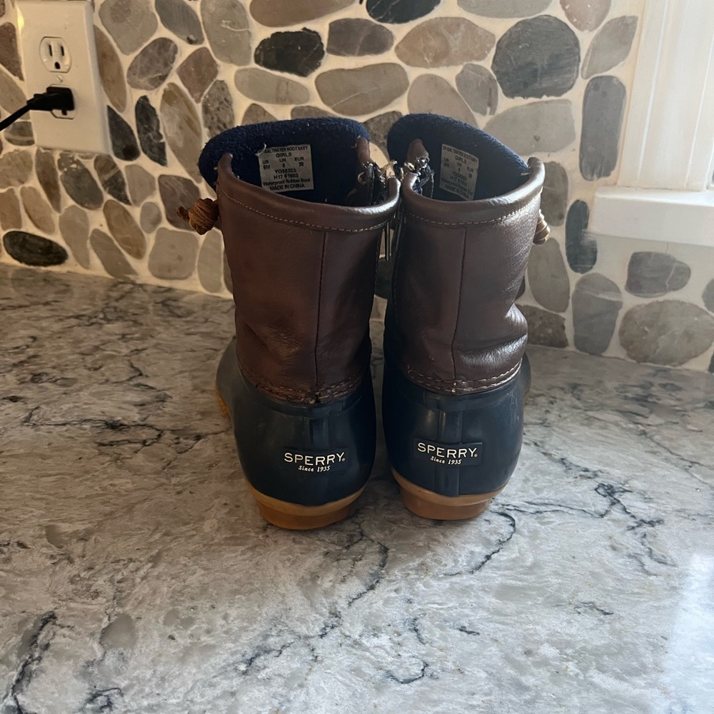 size 6 sperry duck boots original colors